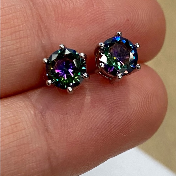 Mystic topaz rainbow crystal stud earrings - Picture 2 of 7